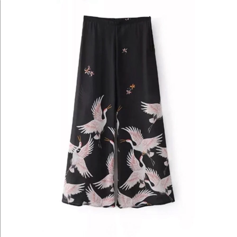Black Crane Print Wide Leg Pants - Picture 6 of 6